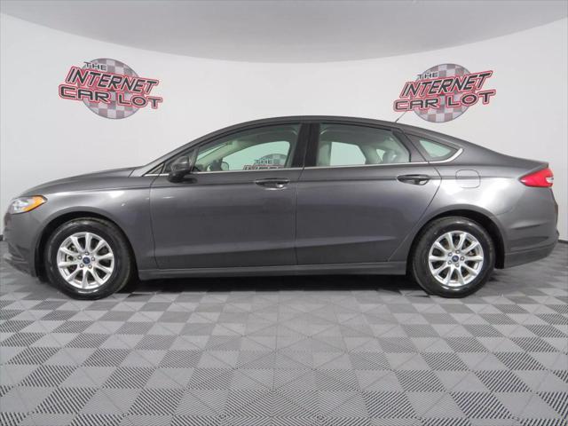 2017 ford fusion se