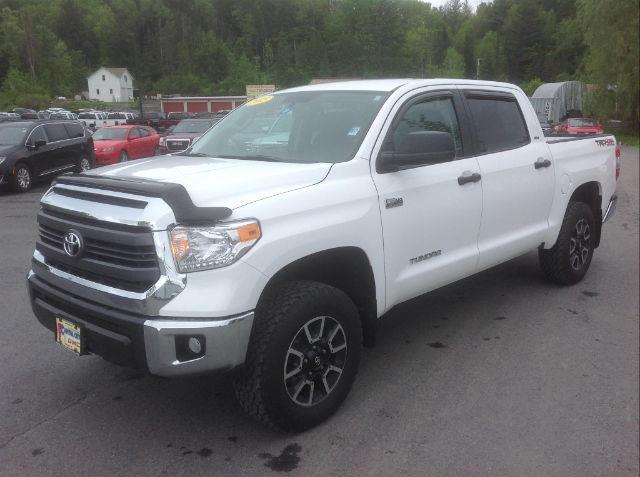2015 toyota tundra sr5 4x4 sr5 4dr crewmax cab pickup sb (5.7l v8 for sale in montpelier, vermont