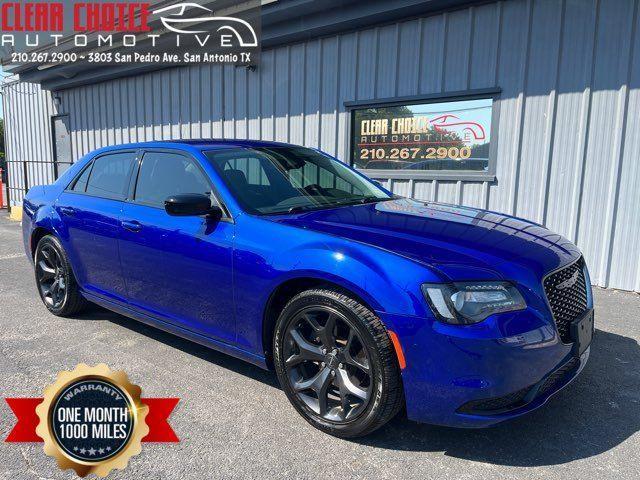 2021 chrysler 300 touring