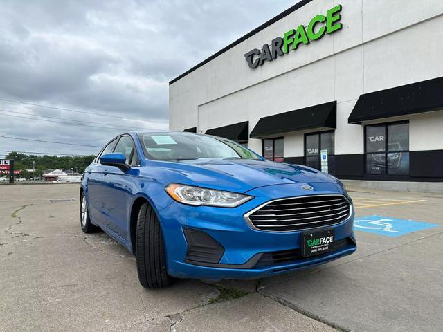 2019 ford fusion se