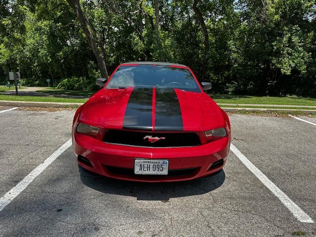 2010 ford mustang premium
