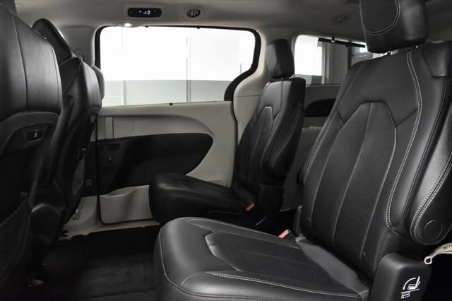 2018 chrysler pacifica limited