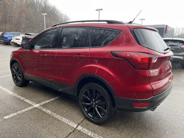 2019 ford escape se