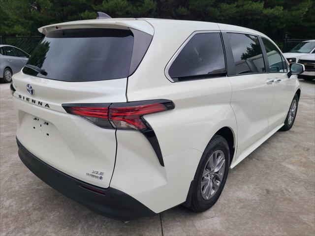 2021 toyota sienna xle 8 passenger