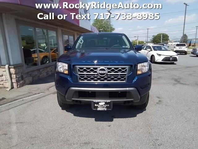 2022 nissan frontier sv