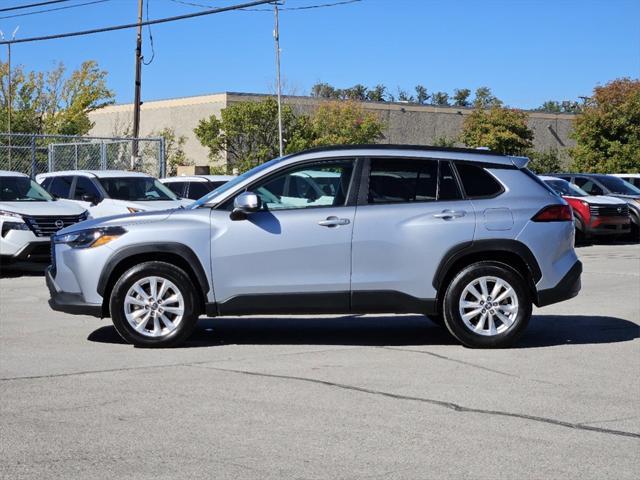 2022 toyota corolla cross le