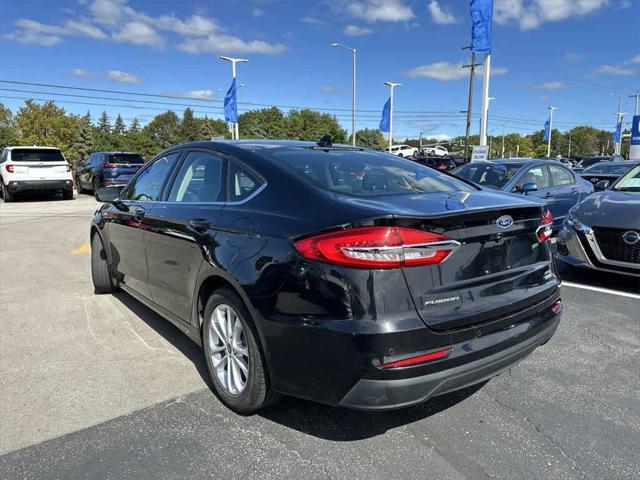 2020 ford fusion se
