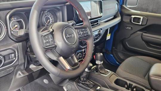 2024 Jeep Gladiator