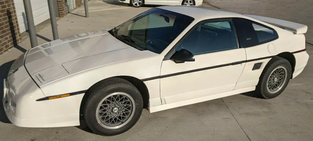 1986 fiero gt fastback v6 getrag 5-speed ~50k/mi
