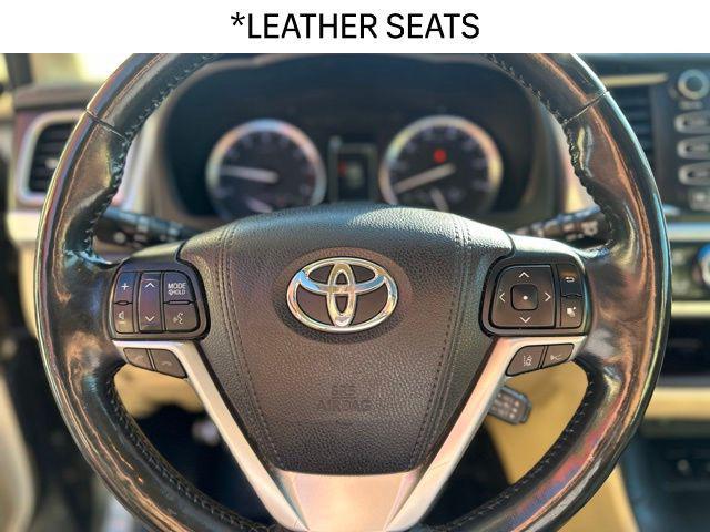 2017 toyota highlander limited