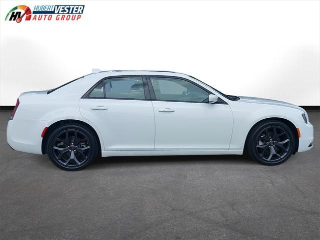 2023 chrysler 300 s