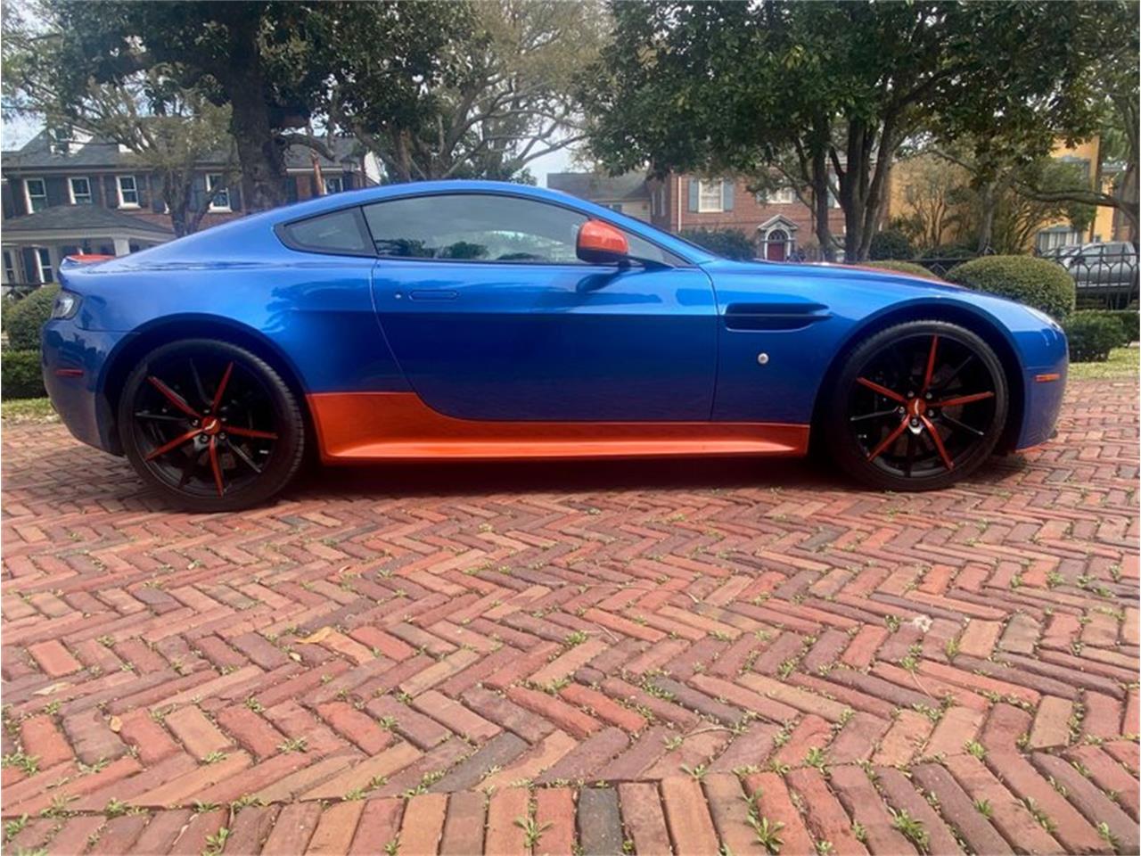 2017 aston martin vantage