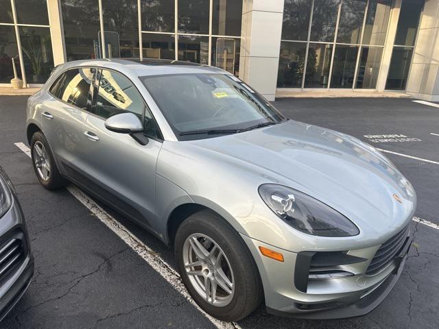 2021 porsche macan base