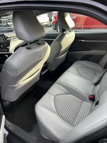 2022 toyota camry se