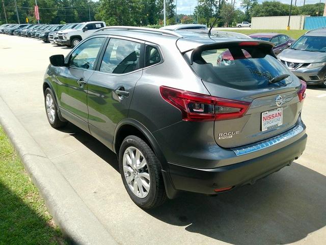 2022 nissan rogue sport sv