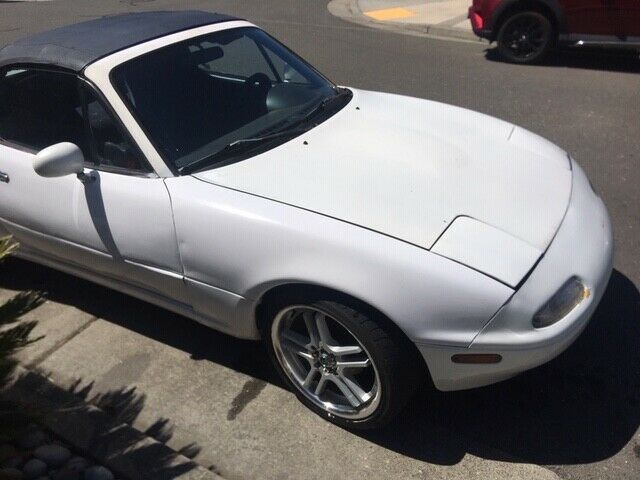 1991 mazda mx-5 miata na - automatic type: convertible
