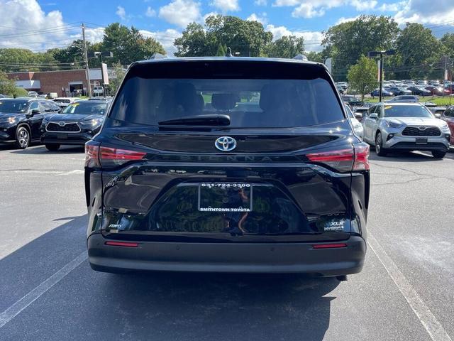 2021 toyota sienna xle