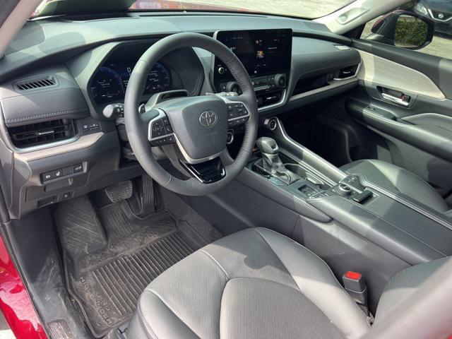 2024 toyota grand highlander platinum