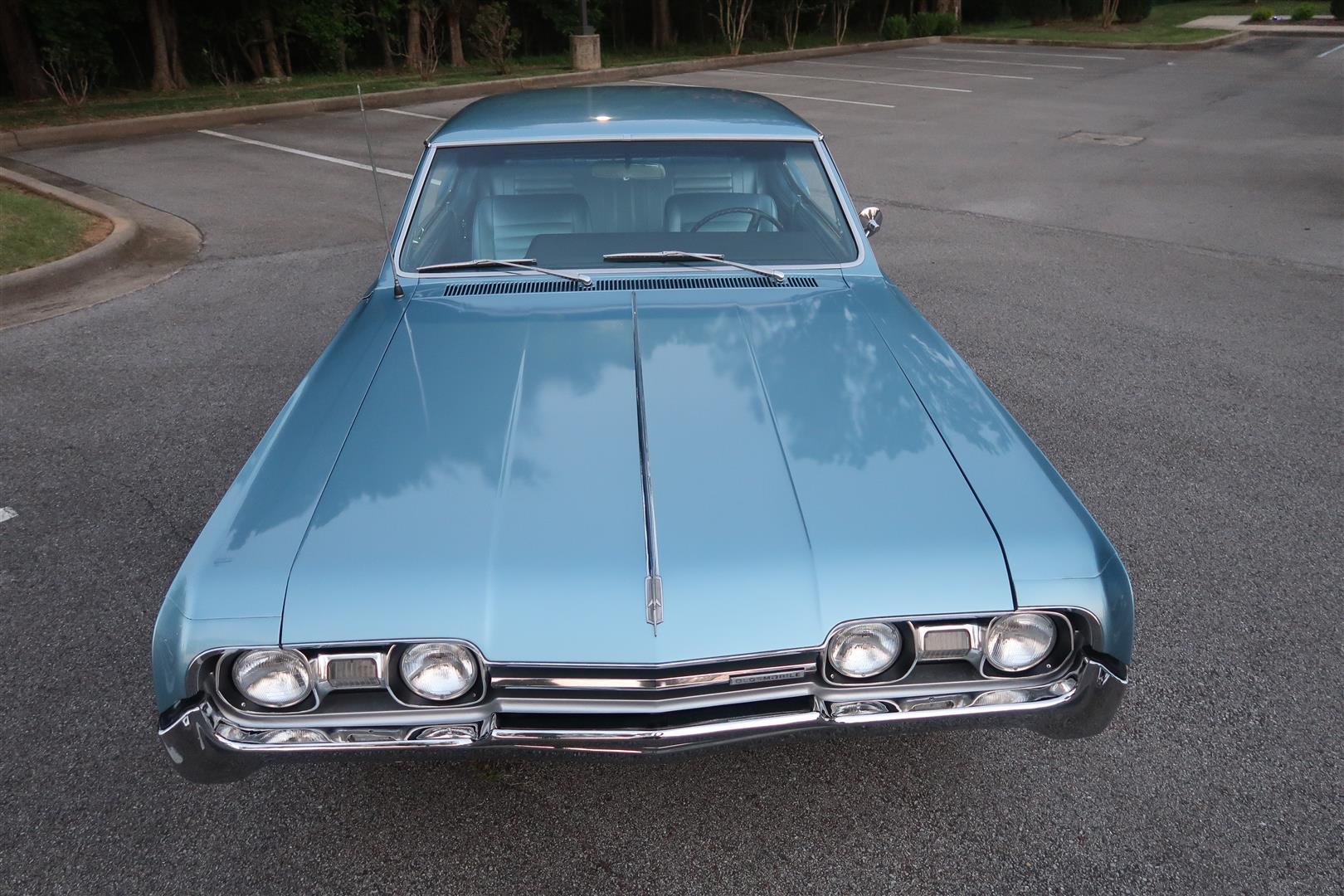 1967 oldsmobile cutlass holiday coupe