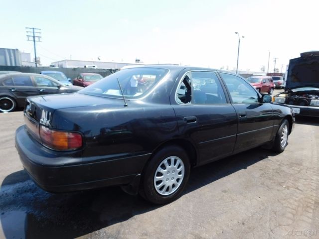 c 1992 toyota camry le 2.2l i4 16v automatic sedan no reserve