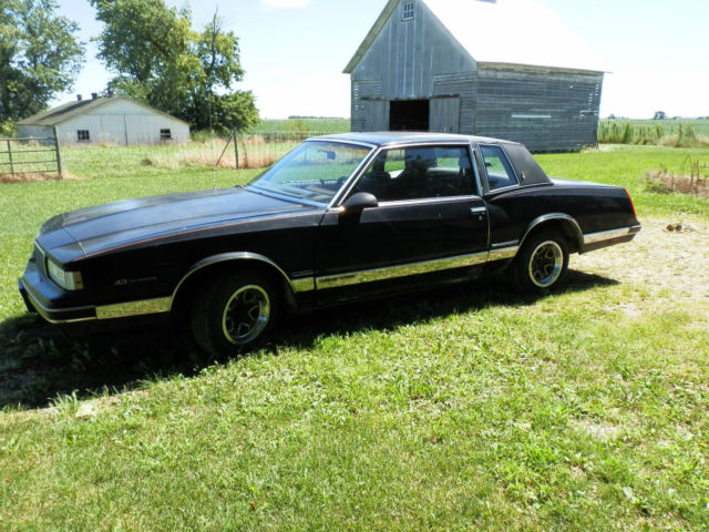 1988 chevrolet monte carlo luxury sport coupe 2-door 4.3l