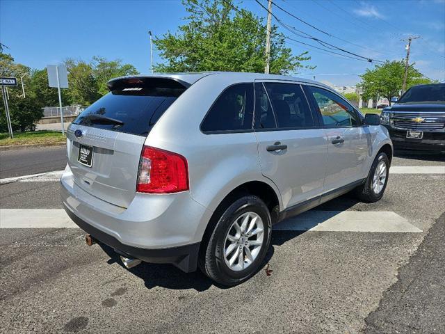 2014 ford edge se