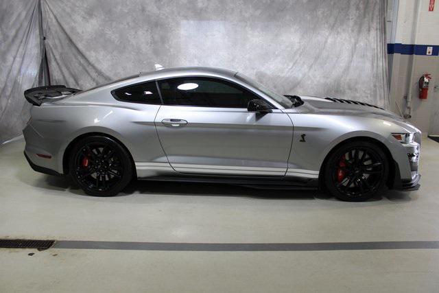 2022 ford mustang gt