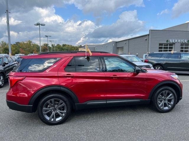 2021 ford explorer xlt