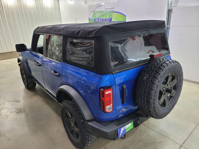 2022 ford bronco black diamond mid, only 10k miles!