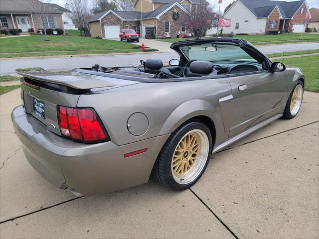 2001 ford mustang gt