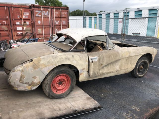 1957 corvette f.i. hardtop only project c1 lots of extra parts