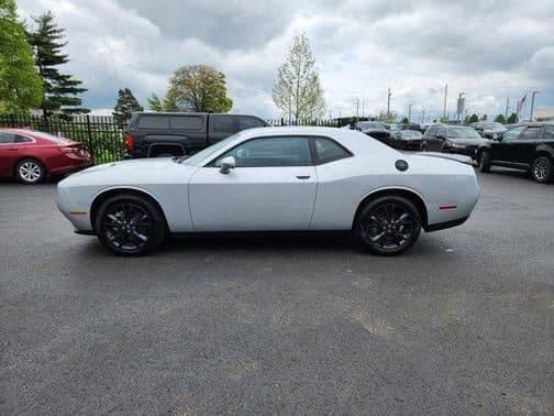 2022 dodge challenger sxt in columbus, ohio