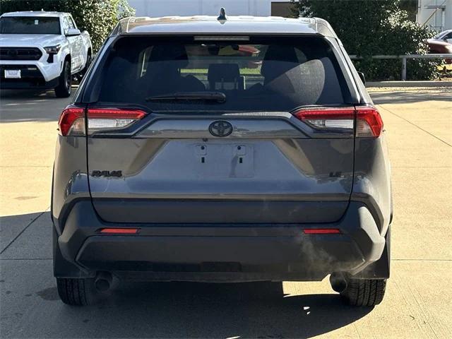 2024 toyota rav4 le