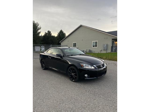 2015 lexus is 250c base