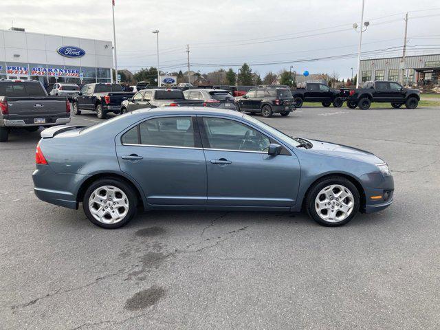 2011 ford fusion se