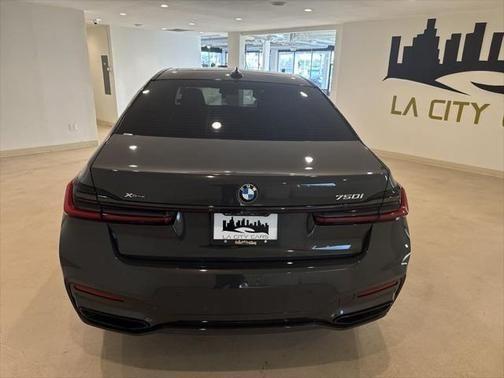 2021 bmw 750