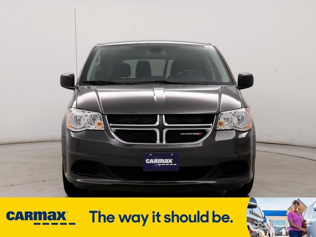 2019 dodge grand caravan se