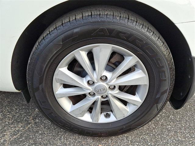 2015 kia sedona lx