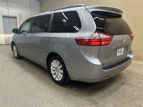 2016 toyota sienna xle premium awd