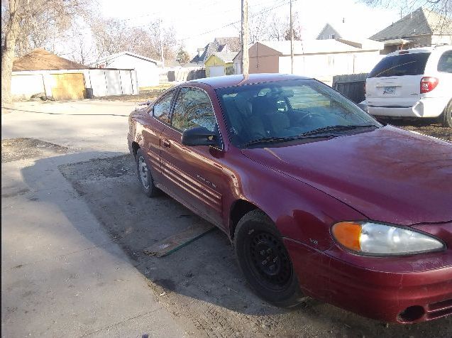 2001 pontiac grand am se in iowa by owner