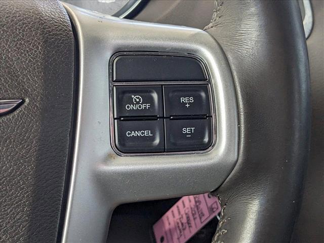 2016 chrysler town & country touring