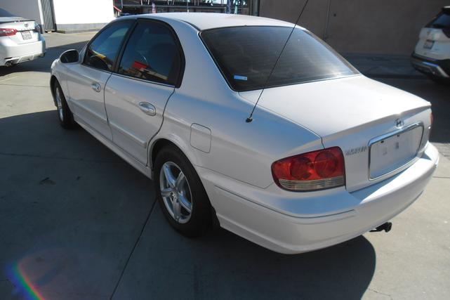 2003 hyundai sonata base