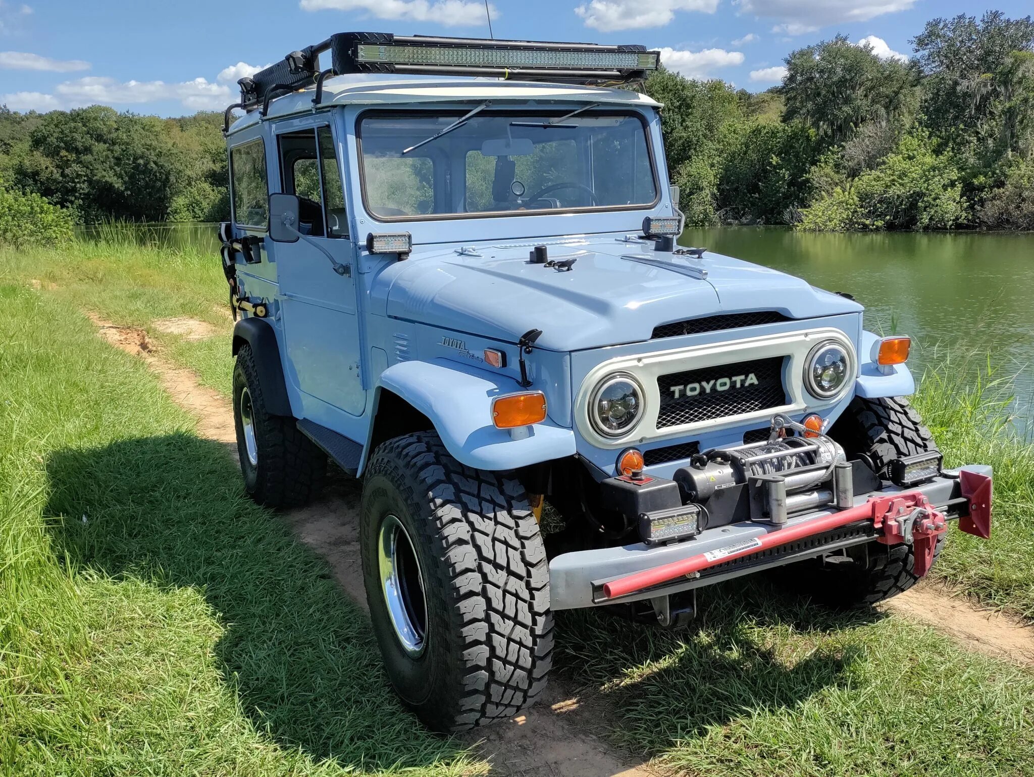 toyota land cruiser fj40