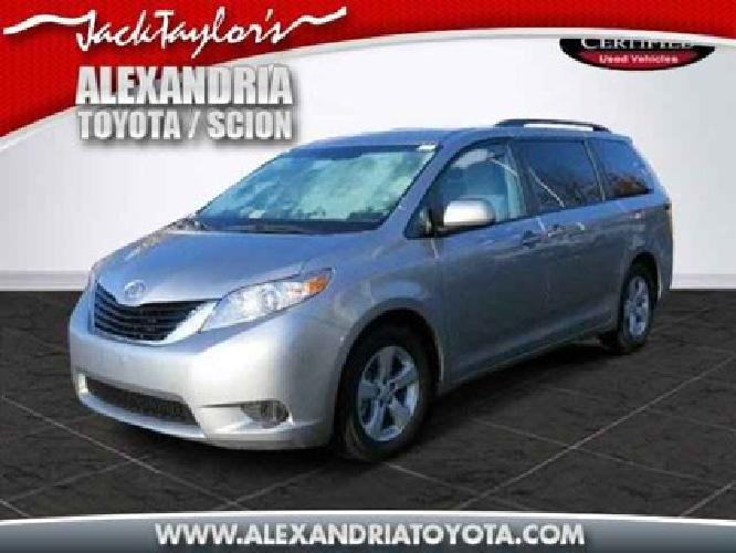2011 toyota sienna le in alexandria, va