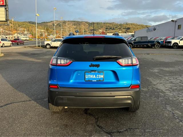2021 jeep cherokee latitude plus