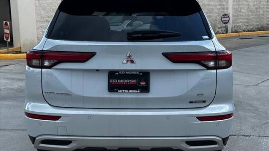 2024 Mitsubishi Outlander