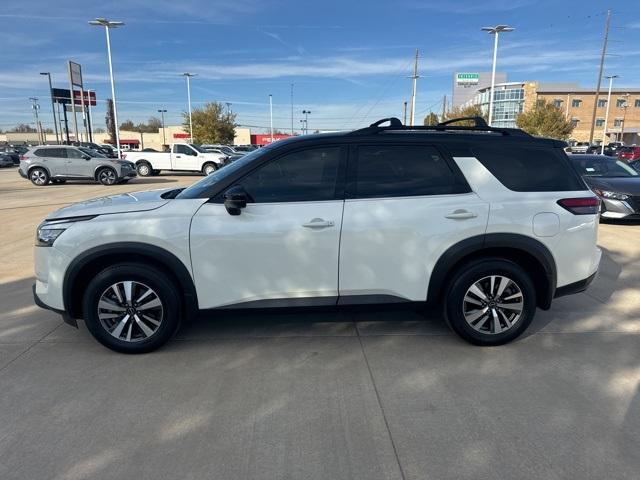 2023 nissan pathfinder sl
