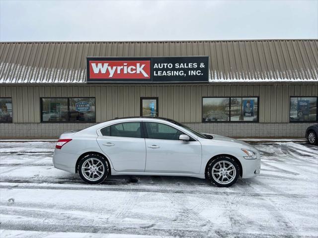 2011 nissan maxima sv
