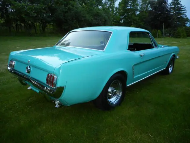19641/2 mustang v8 auto, power steering rare factory paint code b pagoda green