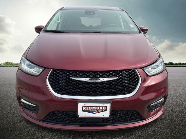 2022 chrysler pacifica hybrid touring l
